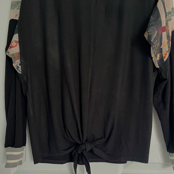 Anthropologie "TINY" Brand Black Blouse Shirt Tie Front Women’s Small Oversized - Picture 10 of 13